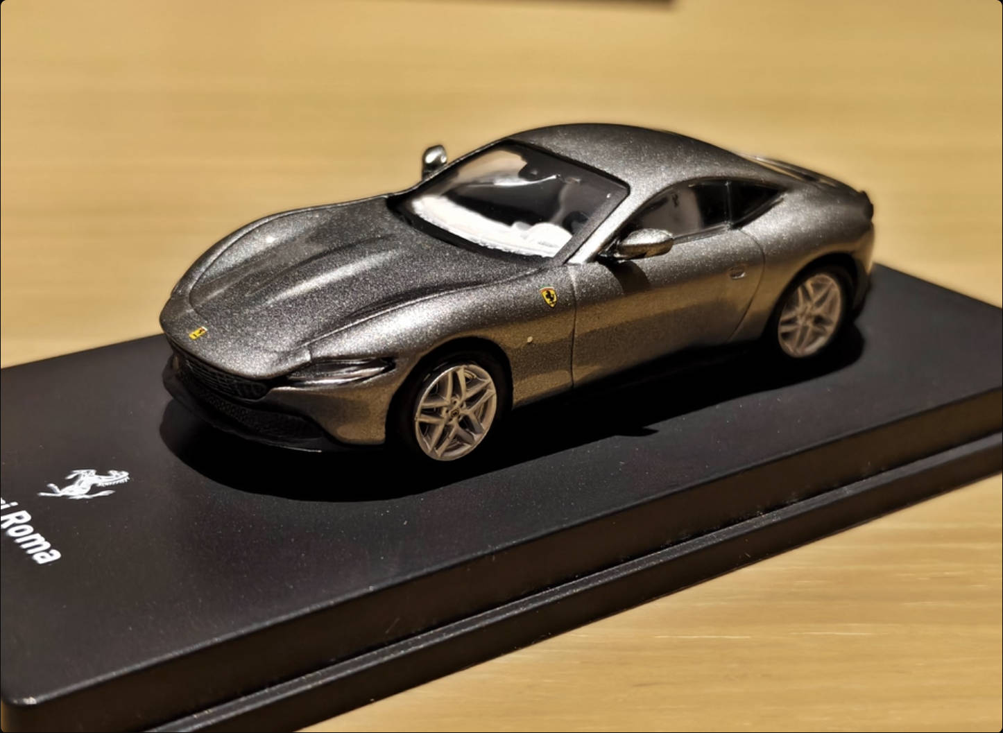 Car in Magazine 1:64 Scale Cen - огляд і ціна Magazines